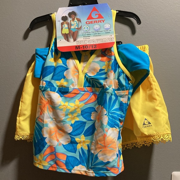 BRAND NEW GIRLS 3 PIECE SWIM SET SIZE 10/12! NWT! SMOKE FREE HOME! - Picture 2 of 7